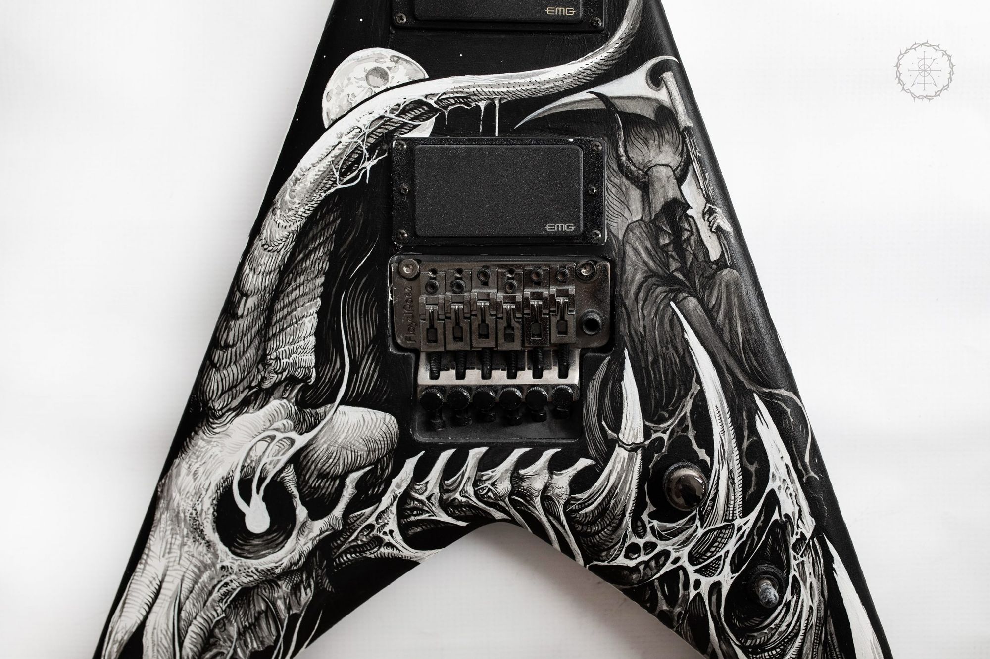 Miki Vialetto's guitar collection expands with a Hungarian tattoo artist's piece | Grindesign