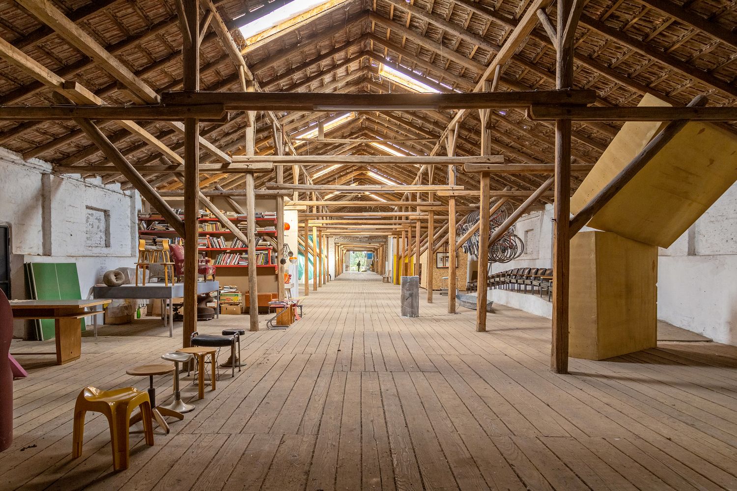 Old barn transformed into a space for art | Milan Mijalkovic