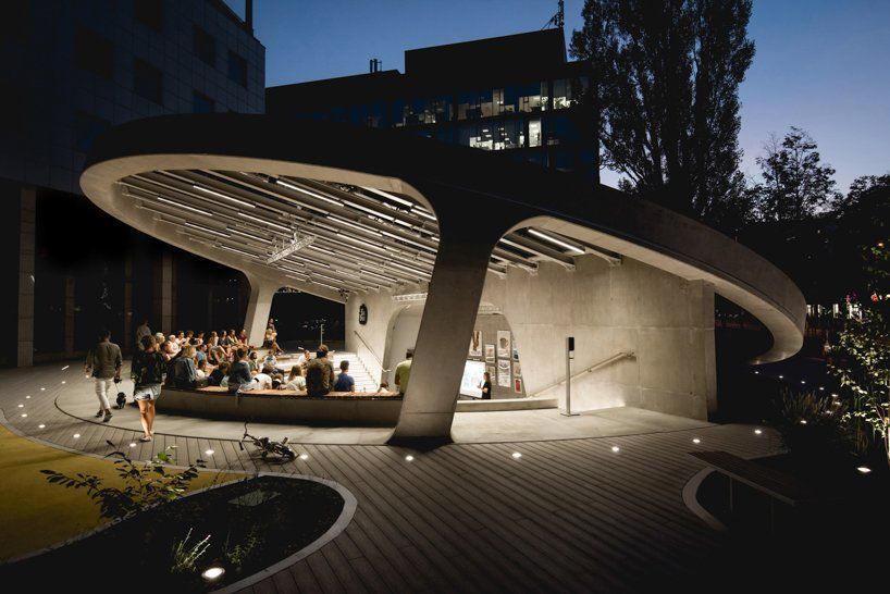This concrete amphitheater can be the new community spot of Warsaw