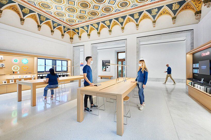 Egy 17. századi palotában nyit üzletet az Apple