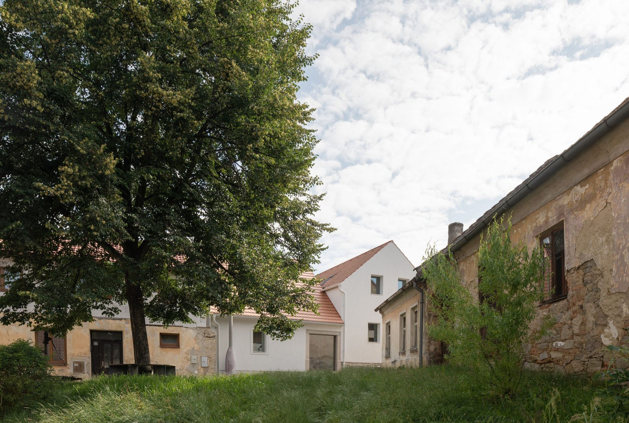 A Czech alternative to suburban villas
