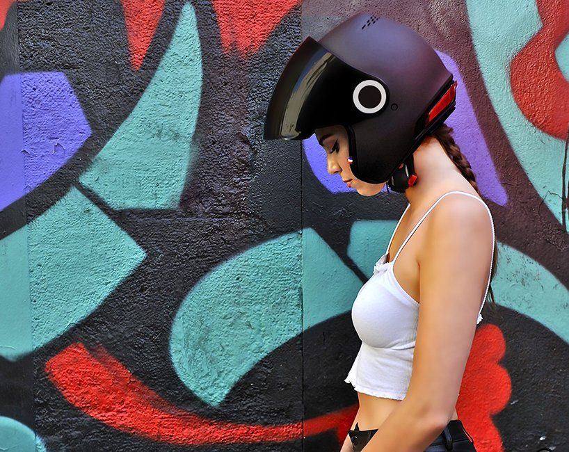 This smart helmet will even call an ambulance if needed