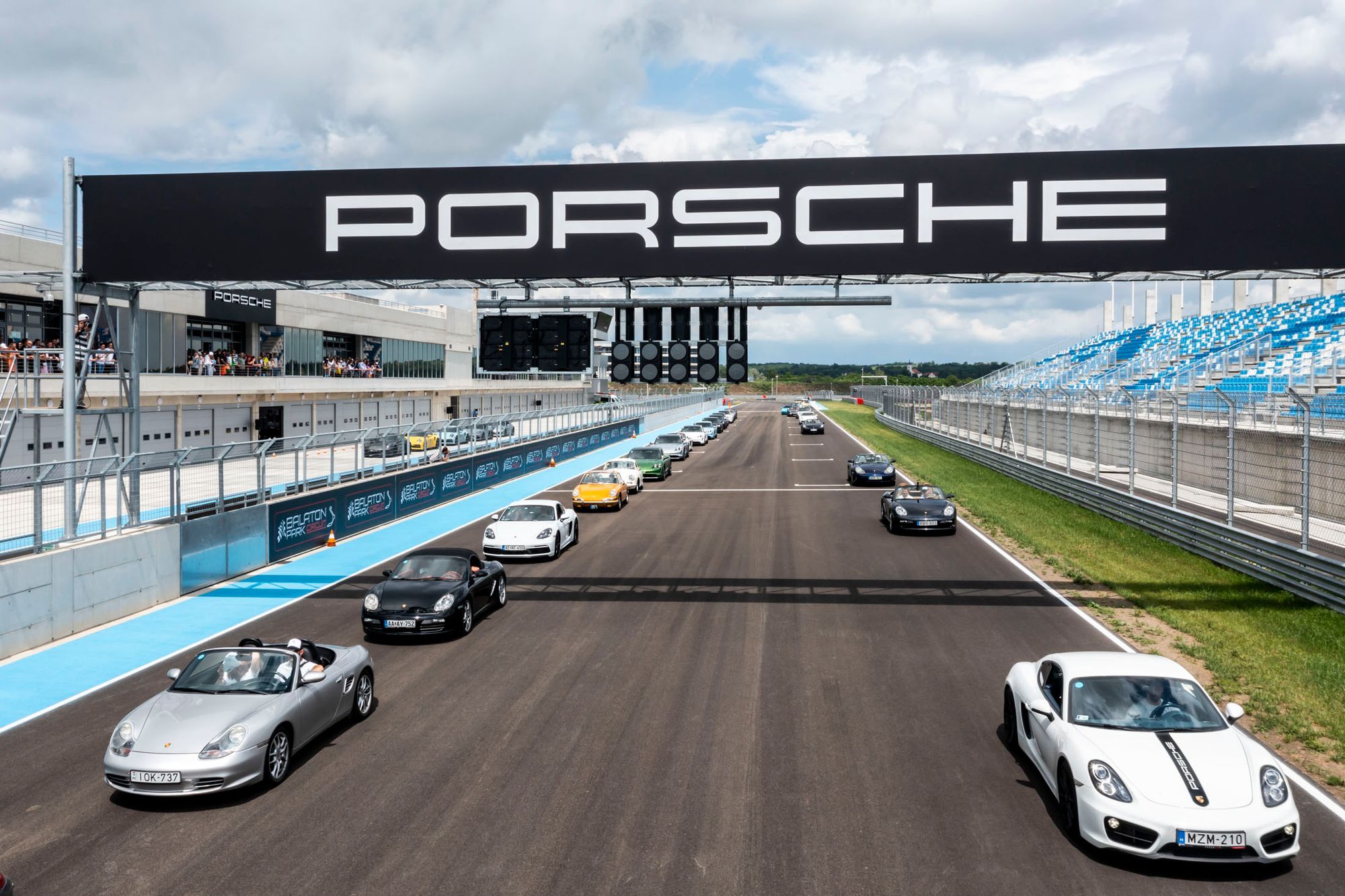 Porsche celebrates 75th birthday with a large-scale festival
