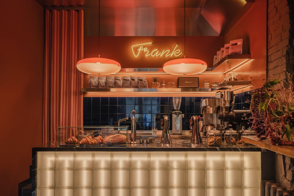 Egy kedves és stílusos sarki kávézó Kijevben – Frank Café