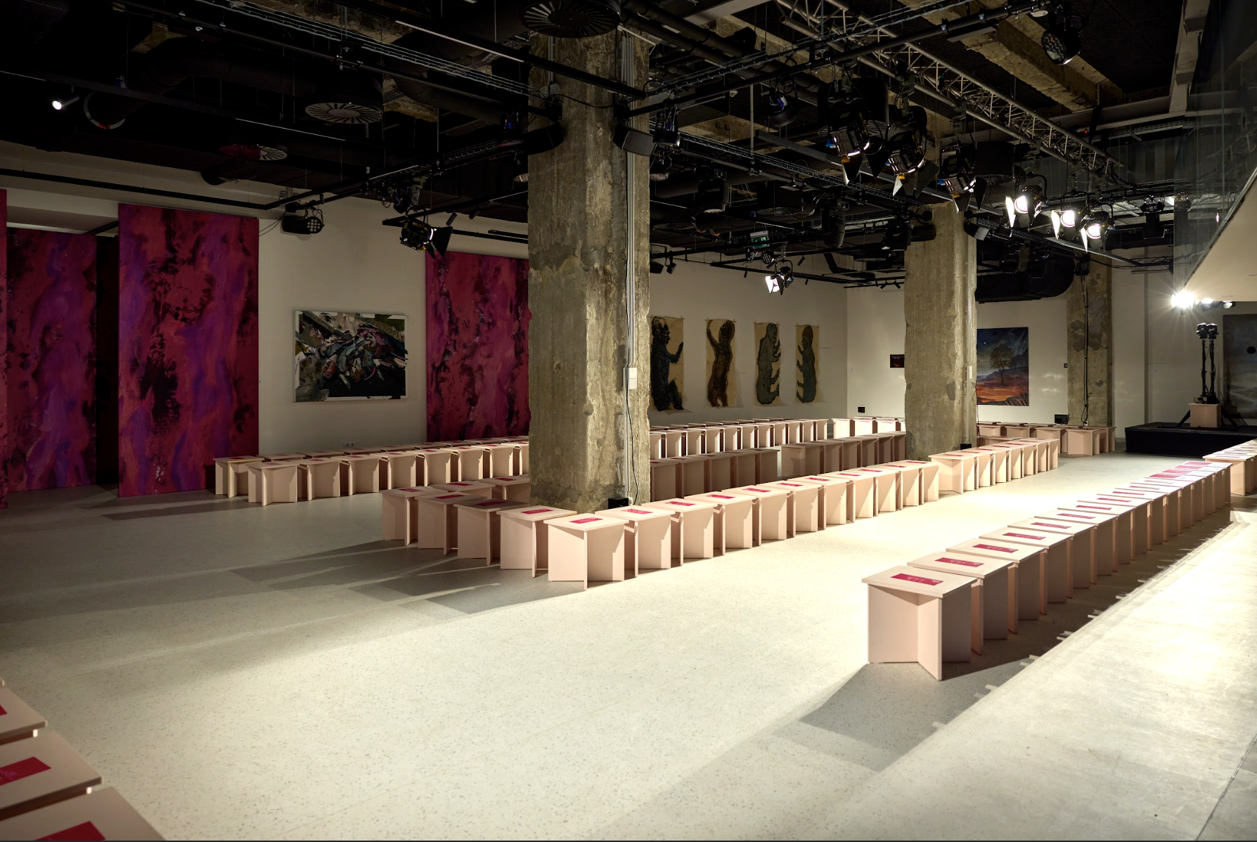 Egymásnak feszülő narratívák a kifutón | Ilyen volt a 17. Budapest Central European Fashion Week