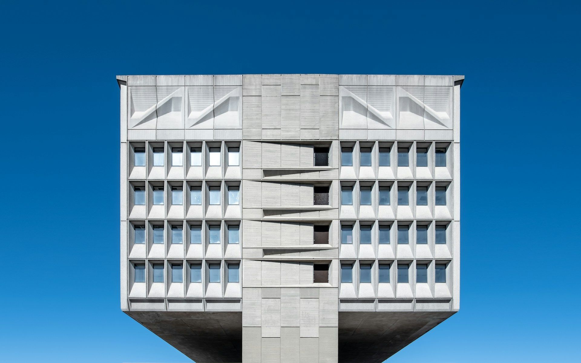 Breuer, Goldfinger and Others | A New Exhibition on Hungarian Brutalist Architecture