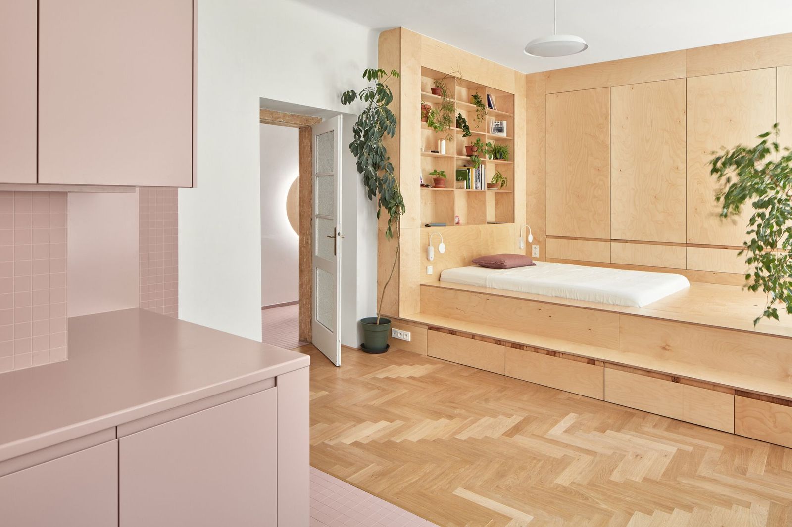 Curated Groen Imaginary Hype Design Apartments Gallery View 46
