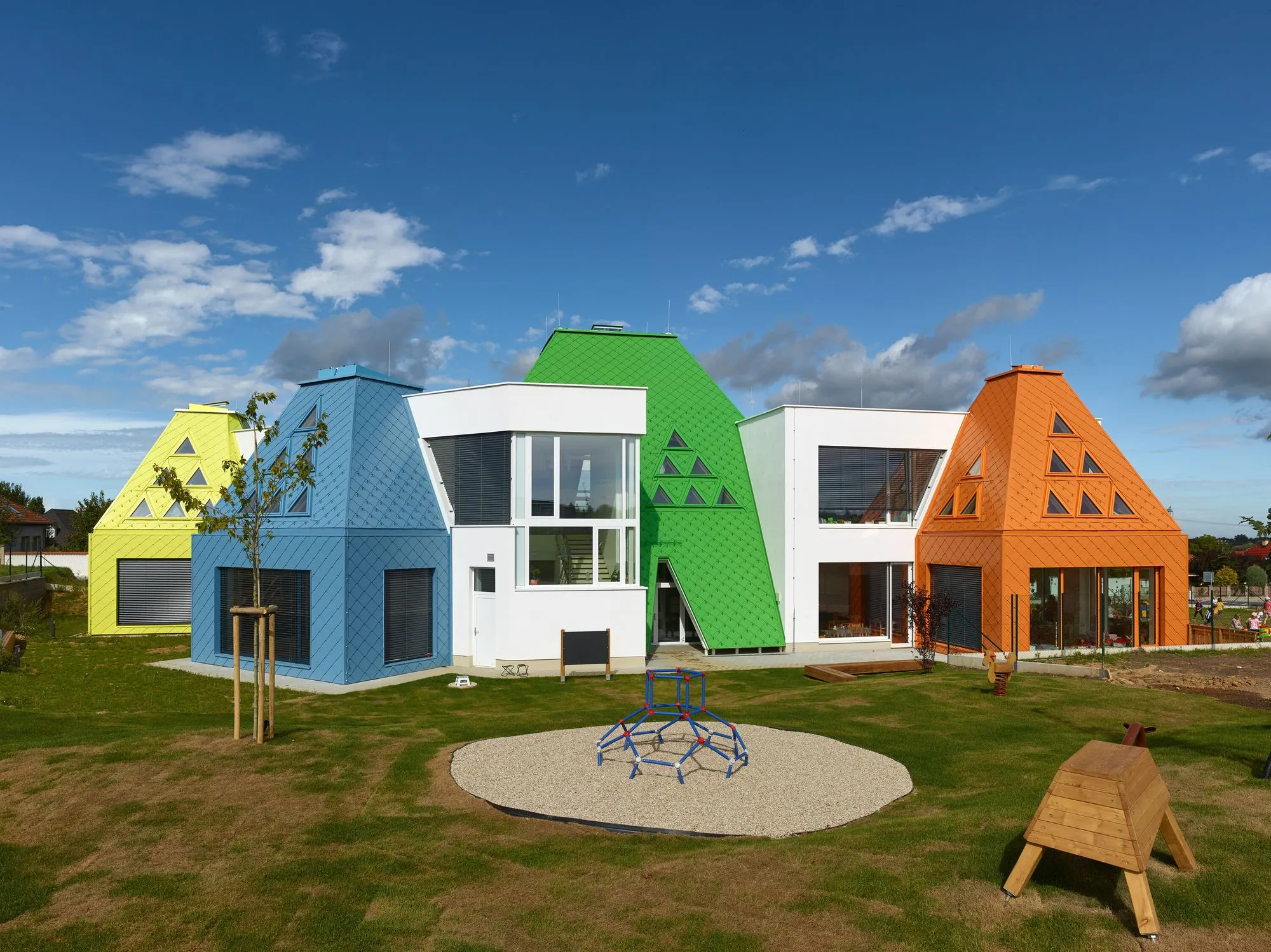 architektura-vetrnik-kindergarten-filip-slapal-03.jpeg