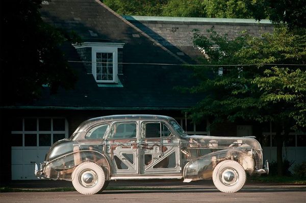 See-through ghost car | 1939 Pontiac Deluxe Six Plexiglas