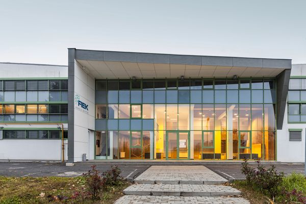 Nemzetközi építészeti díjjal jutalmazták a Miskolci Egyetem új innovációs központját