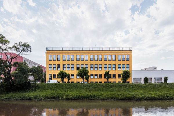 An old warehouse gives impetus to the industrial district in Brno | DADA Distrikt