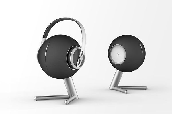 Speaker and headphones in one, on your desk