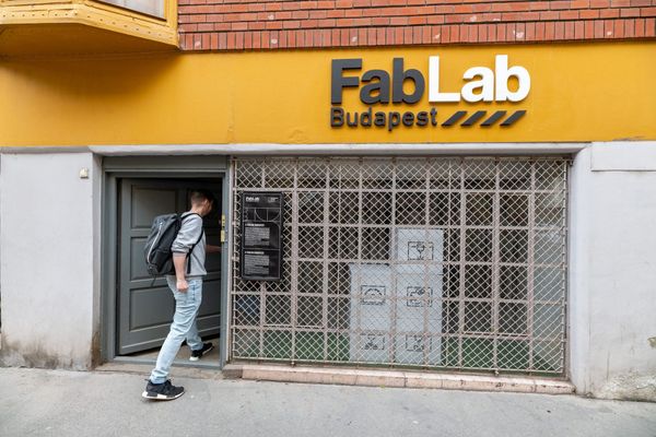 FabLab10 | A day in the workshop with Ádám Miklósi