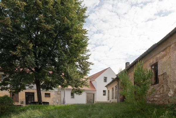 A Czech alternative to suburban villas