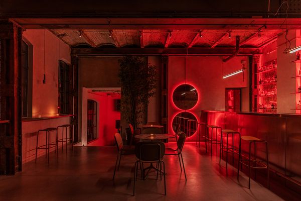 This building in Bucharest was transformed from an abandoned factory to a stylish nightclub!