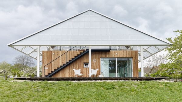 Greenhouse and home in one