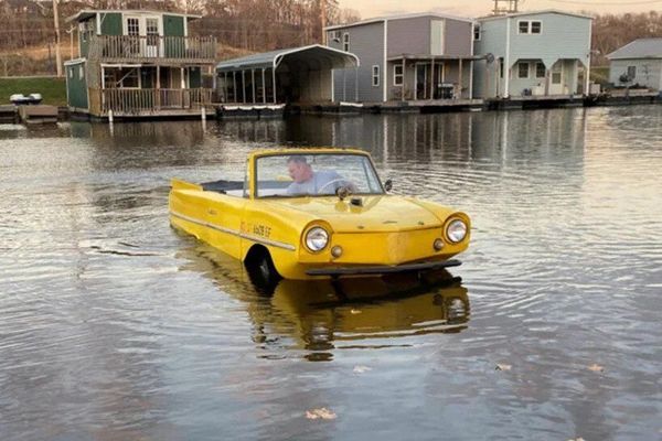 A car model traveling on both land and water goes under the hammer