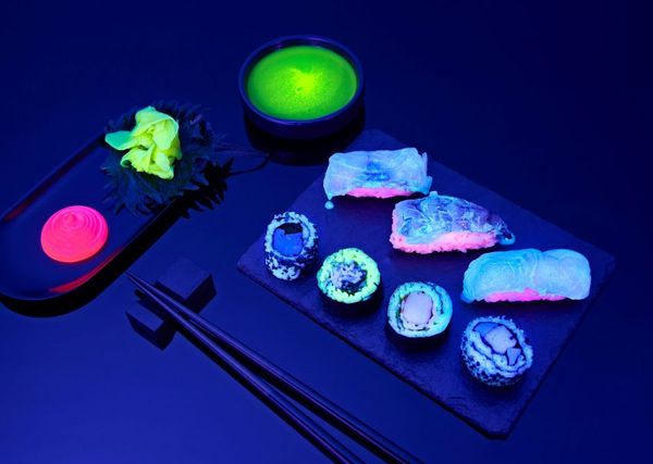 Glow-in-the-dark Sushi bar by Bompas & Parr