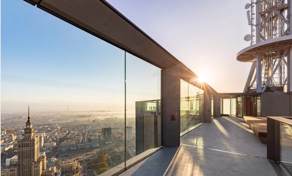 Elkészült az EU legmagasabb épülete Varsóban