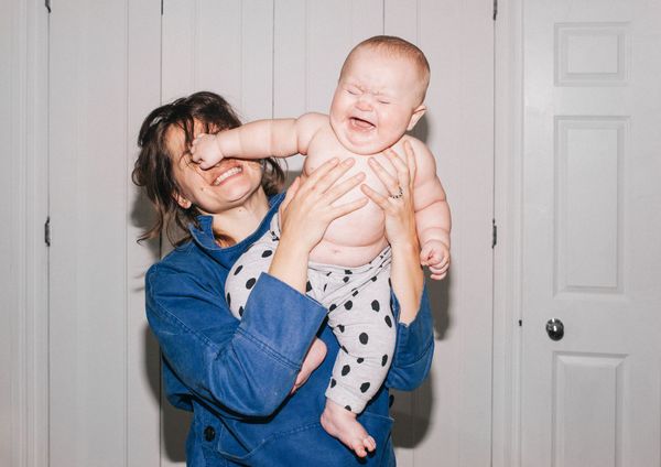 Motherhood beyond the baby powder—Hana Knížová reveals the charm of reality instead of the idyll