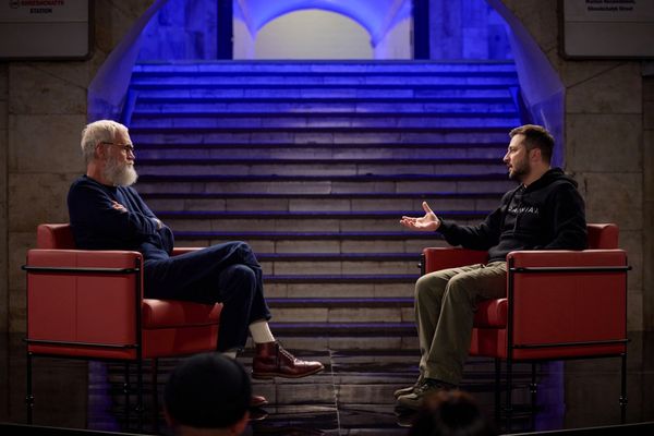 A föld alatt interjúzott Zelenszkijjel David Letterman