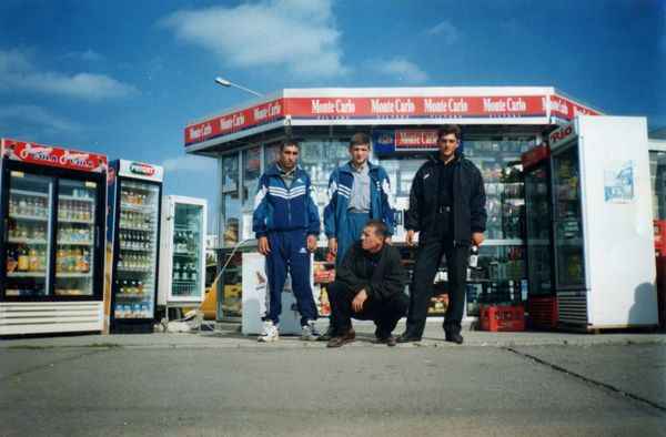 A 90-es évek hangulata Moldovában | A Rama Albastră projekt