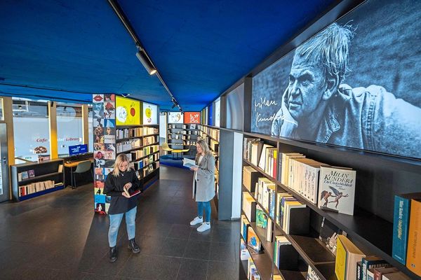 A library named after Milan Kundera opens in Brno