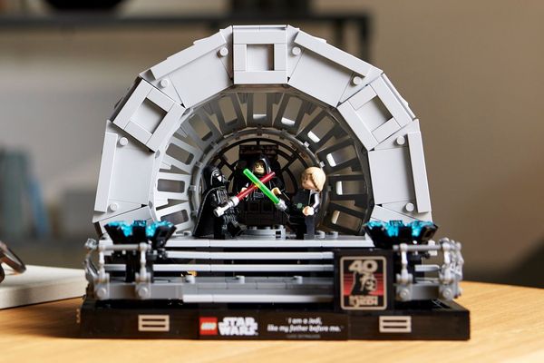 Játszd újra a Star Wars: A Jedi visszatér ikonikus jeleneteit a LEGO új diorámáival!