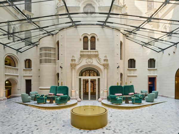 W Budapest hotel opens