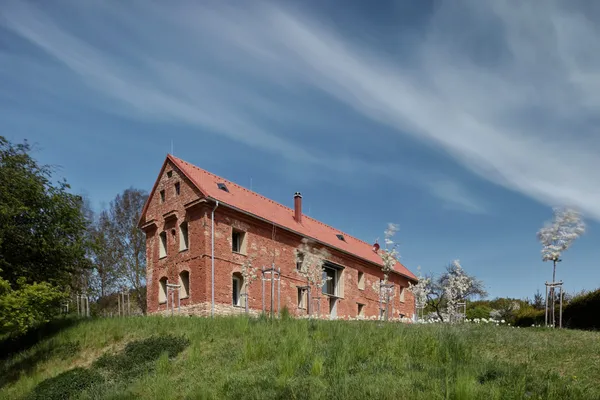 New house inside a ruin | ORA architects