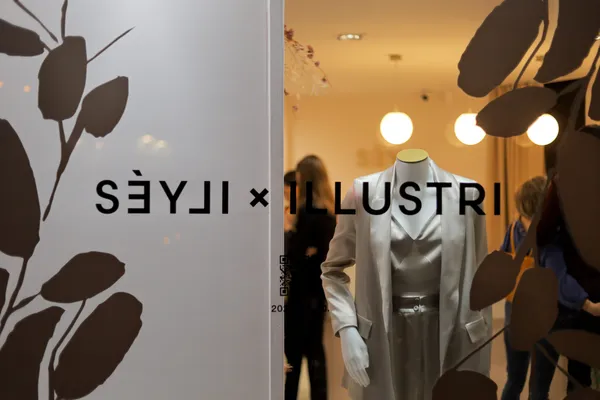 Divat és művészet találkozása a Pozsonyi úton | Séyli x Illustri