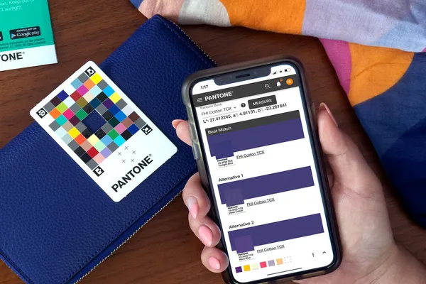 Színfelismerő applikációt készített a Pantone