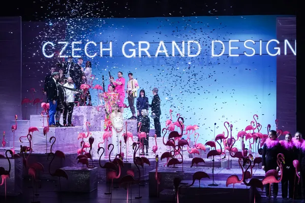 A háború közepette is van okunk az örömre | Átadták a Czech Grand Design díjakat