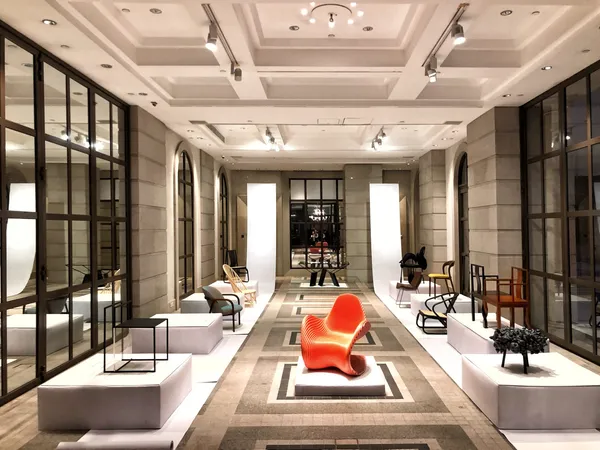 Hongkong–New York–Tokió | Beszélgetés Ilosvai Zsófia kurátorral, a Design Pier alapítójával