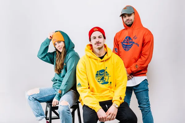 Ezek nélkül ne Indulj el! | Megérkezett a merch-kollekció