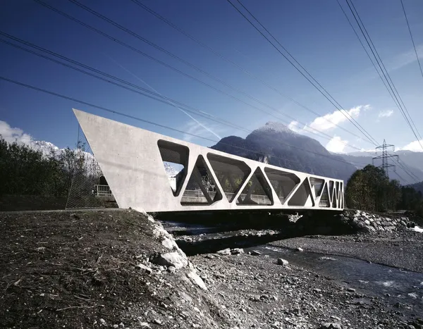 The most beautiful pedestrian bridges | TOP 5