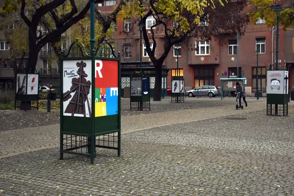 Művészplakátok lepték el Ferencváros köztereit