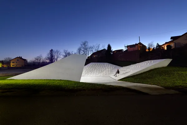 Gorgeous yet divisive—modern chapels in the region | TOP 5