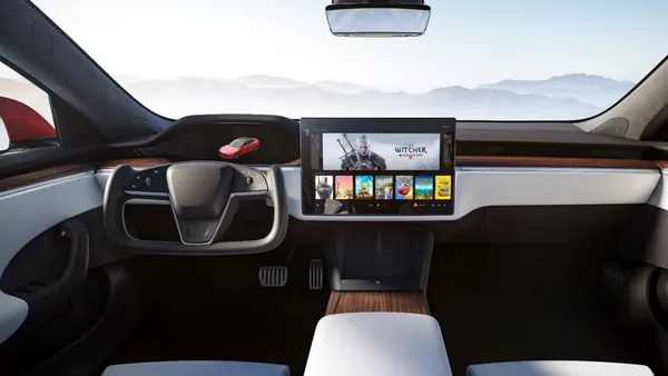 Tesla put a spin on steering wheels