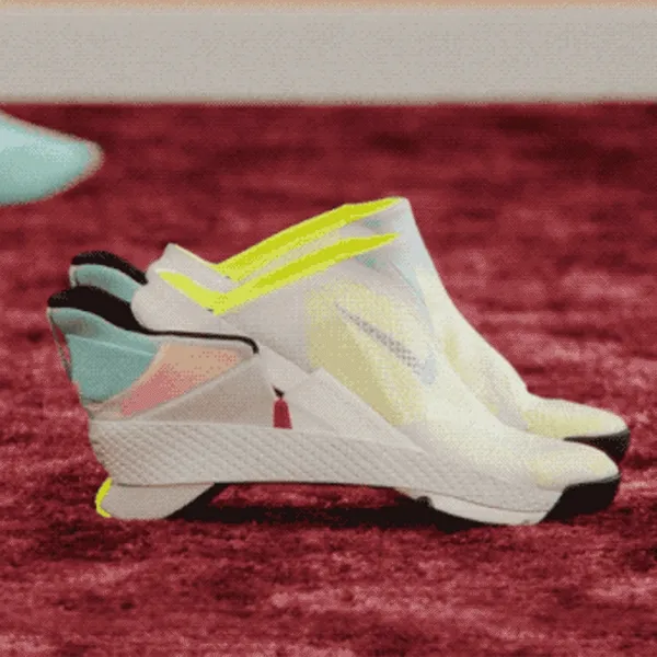 Érintés nélkül lehet felvenni a Nike új sportcipőjét