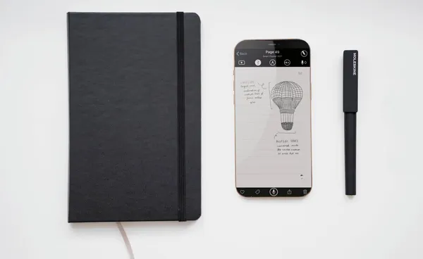 Handwritten jottings or digital notes in the cloud? No need to choose!