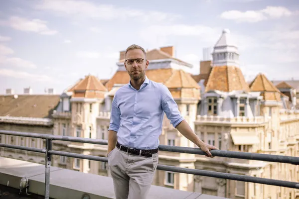 A Covid-19 okozta bumm nem egyértelmű pozitívum az e-kereskedelemben – interjú Várkonyi Balázzsal