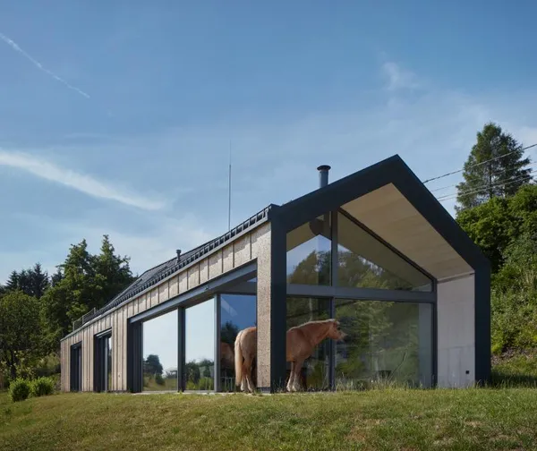 A fascinating Czech country house—what’s the recipe for success? | Atelier SAD X Iveta Zachariášová