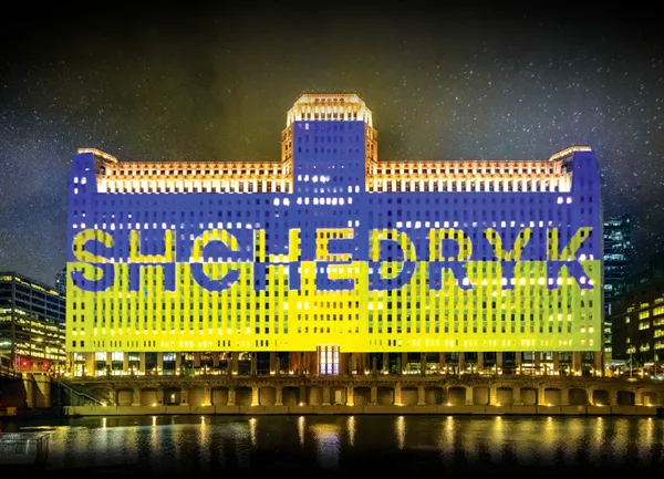 Ukrán művészeti stúdió vetíthet egy hatalmas chicagói épületre