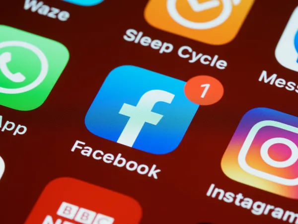 A legújabb háborús fegyver: Facebook
