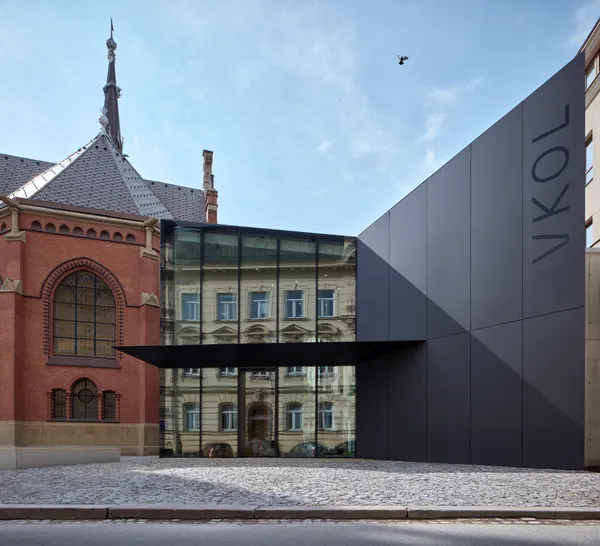 Funkcióváltás kimaxolva: íme a frissen felújított templomból lett könyvtár