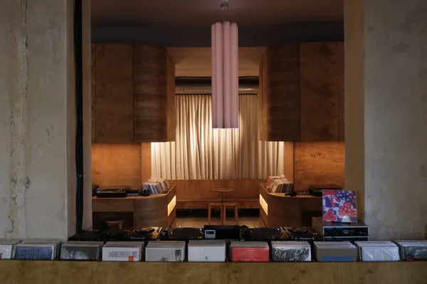 Acoustic Brutalism – Interview with Radu Bogdan Matei, founder of BAR TON